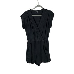 Babaton Black 100% Silk Short Sleeve Romper Size M